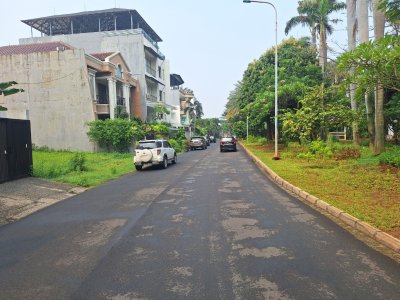 Jalan Raya Gading Kusuma 